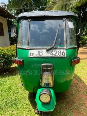 Bajaj RE Three Wheeler 2004