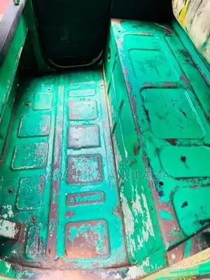 Bajaj RE Three Wheeler 2004