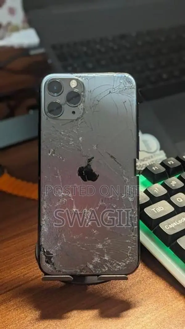 Apple iPhone 11 Pro 256GB (Used)