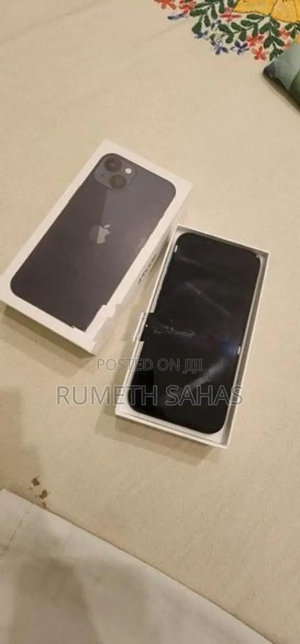 Apple iPhone 13 (Used)