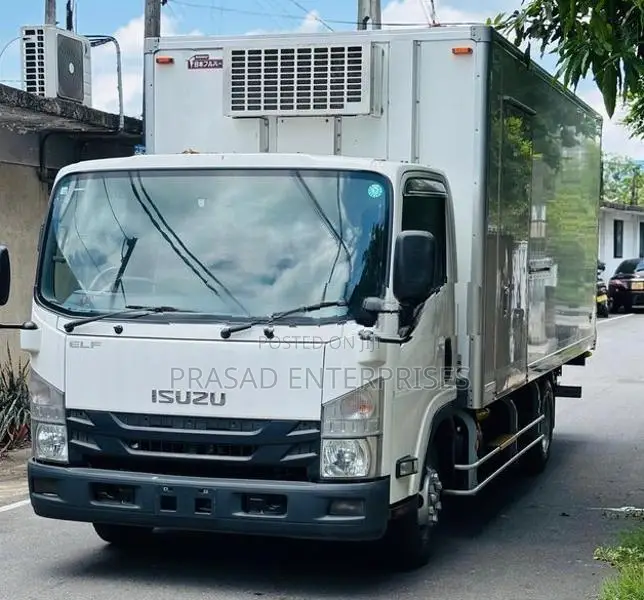 Isuzu Elf 2018