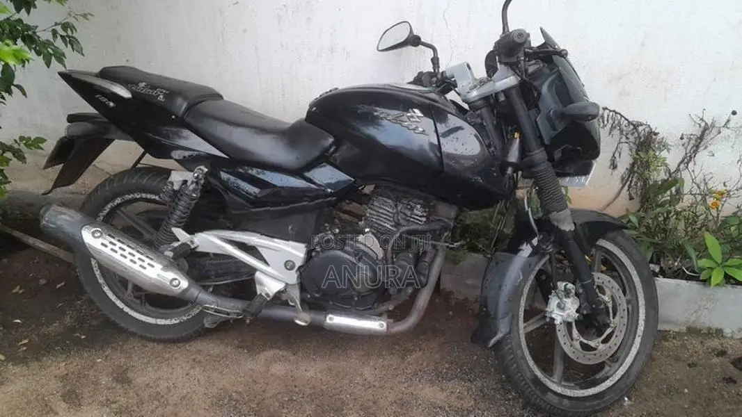 Bajaj Pulsar 180 2011