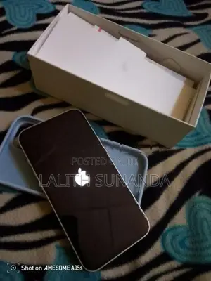 Apple iPhone 13 (Used)