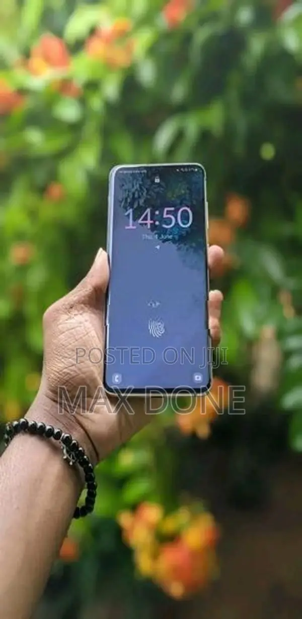 Samsung Galaxy S20 256GB (Used)