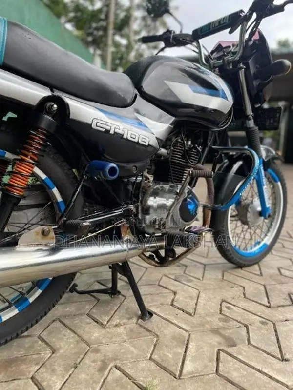 Bajaj CT100 2013