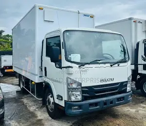 Isuzu Elf Fiber Body 2018