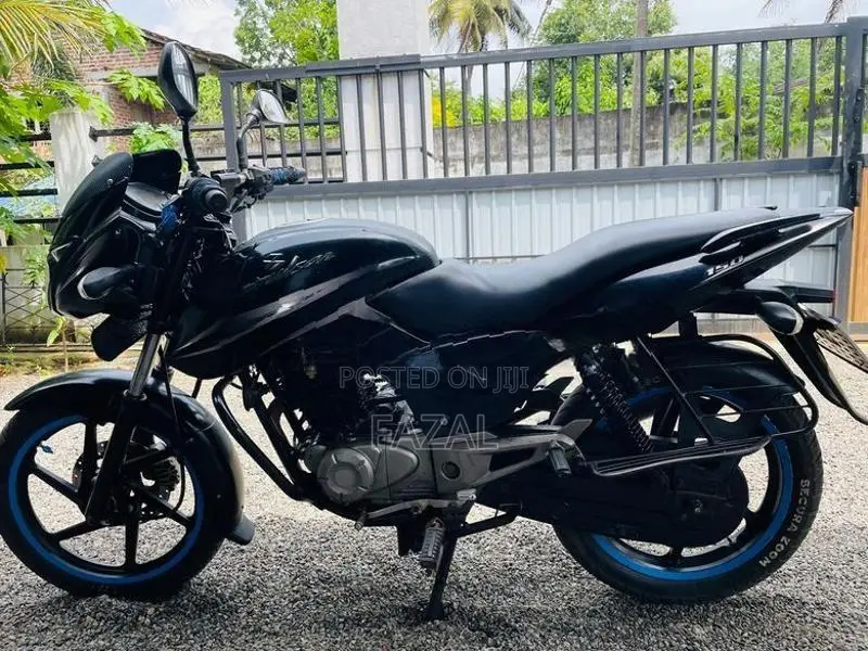 Bajaj Pulsar 150 2011