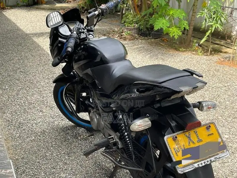 Bajaj Pulsar 150 2011