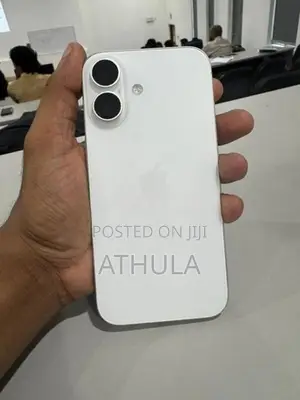 Apple iPhone 16 (Used)