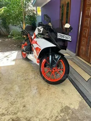 KTM RC 200 2018