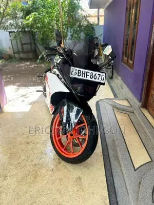 KTM RC 200 2018