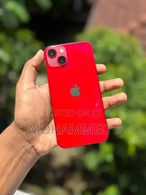 Apple iPhone 13 Red (Used)