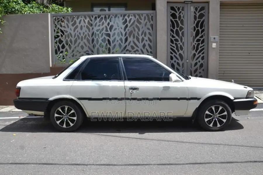 Toyota Vista 1989