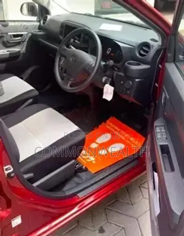 Daihatsu Mira 2025