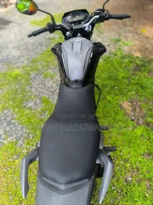 Honda CB Hornet 2016