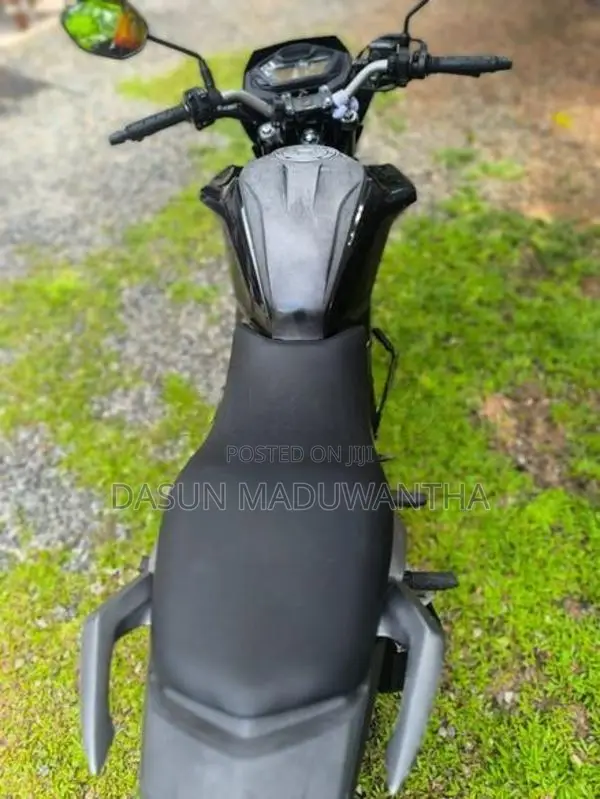 Honda CB Hornet 2016