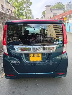 Toyota Roomy 2017