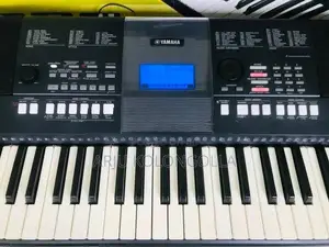 Yamaha PSR E423 Keyboard