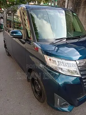Toyota Roomy 2017