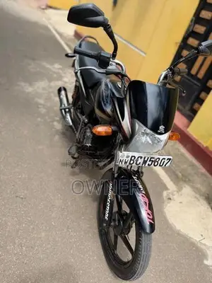 Bajaj Platina 100 2015