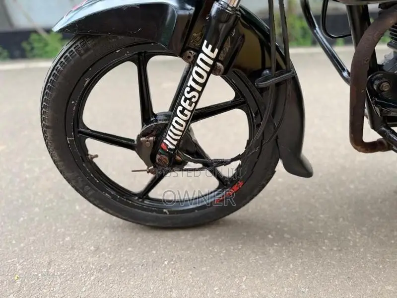 Bajaj Platina 100 2015