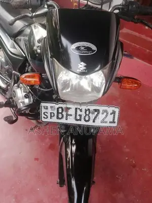 Bajaj Platina 100 2016