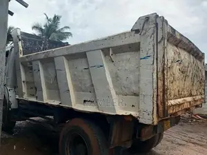 Tata 1615 2006