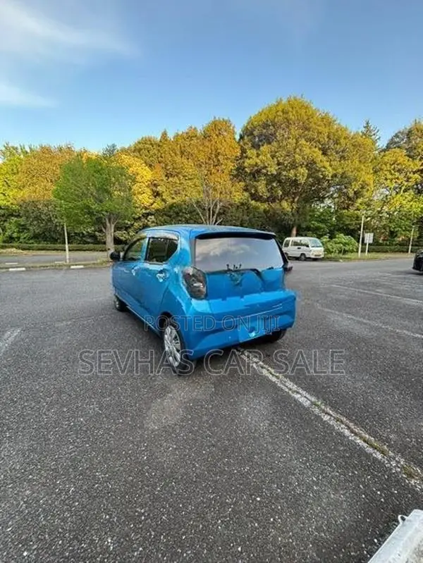 Daihatsu Mira x 2025