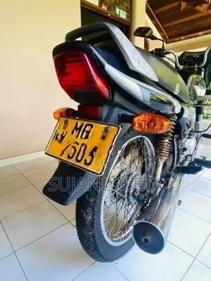 Bajaj CT100 2006