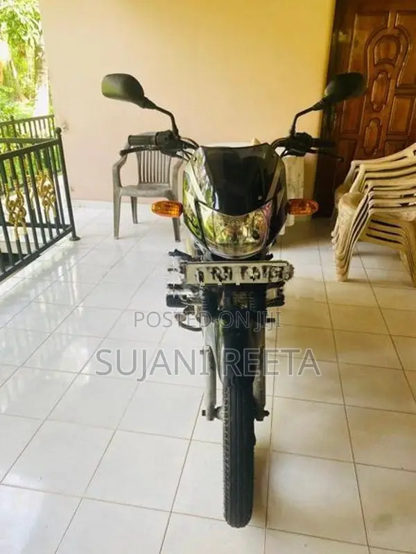 Bajaj CT100 2006
