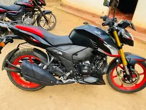 TVS Apache RTR 160 4V 2026