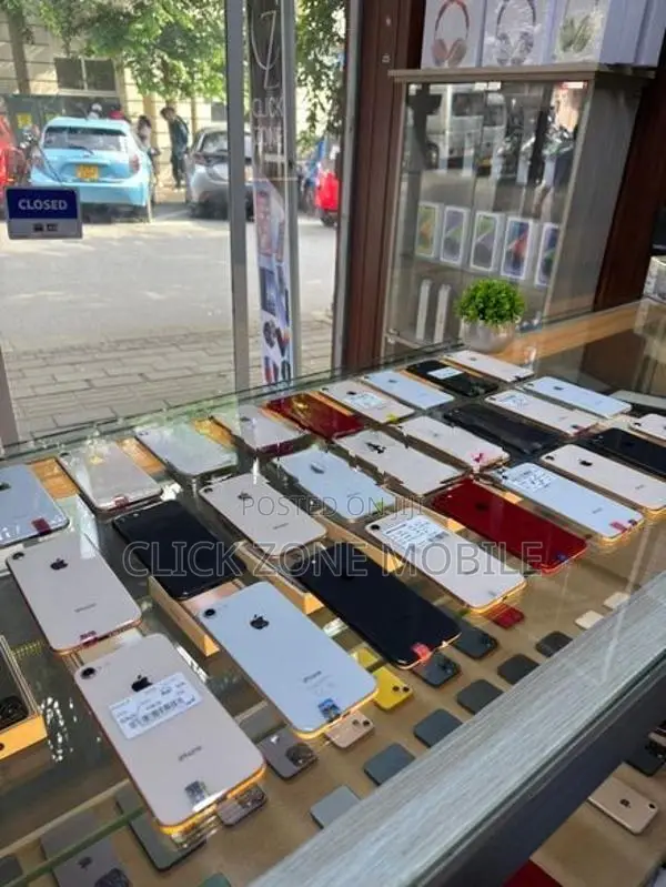 Apple iPhone 8 64GB (Used)