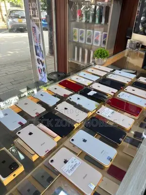 Apple iPhone 8 64GB (Used)