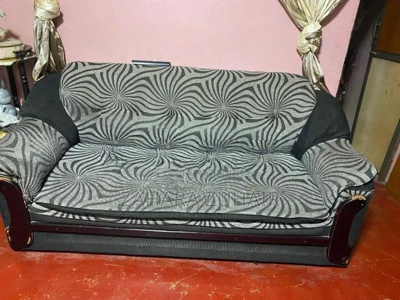 Sofa set