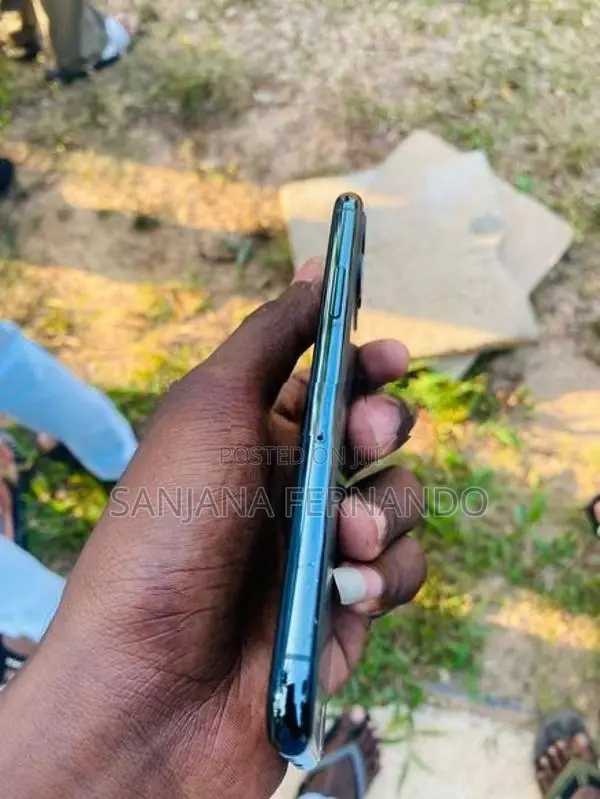 Apple iPhone 11 Pro (Used)
