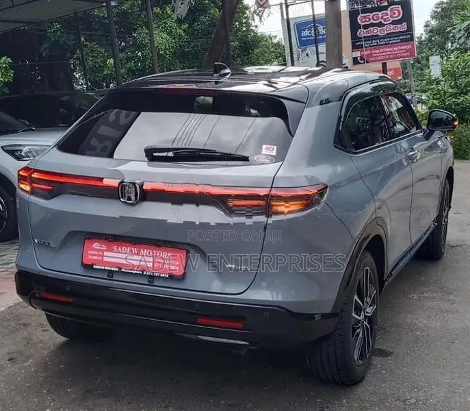 Honda Vezel Z Play Moonroof 2026