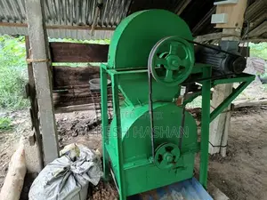 Coconut Husk Cutting Machine