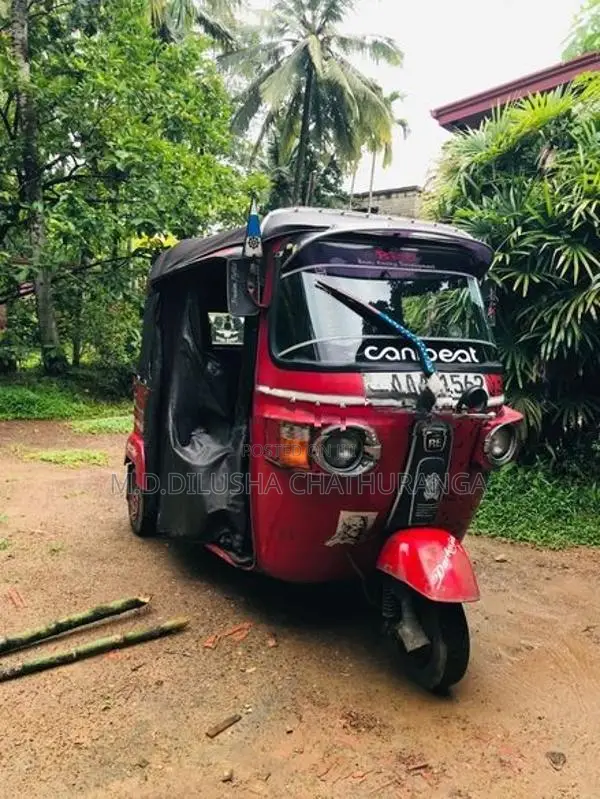 Bajaj RE 4 stroke 2012