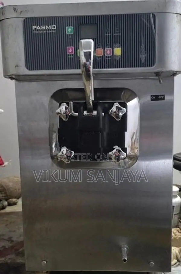Soft Serve Ice Cream Machine