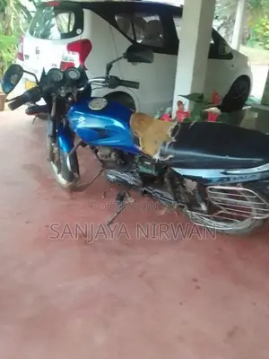 Bajaj CT100 2009