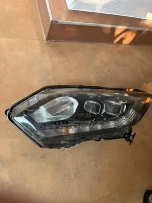 Honda Vezel Head Lamp