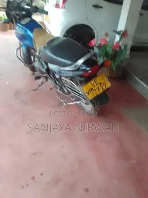 Bajaj CT100 2009