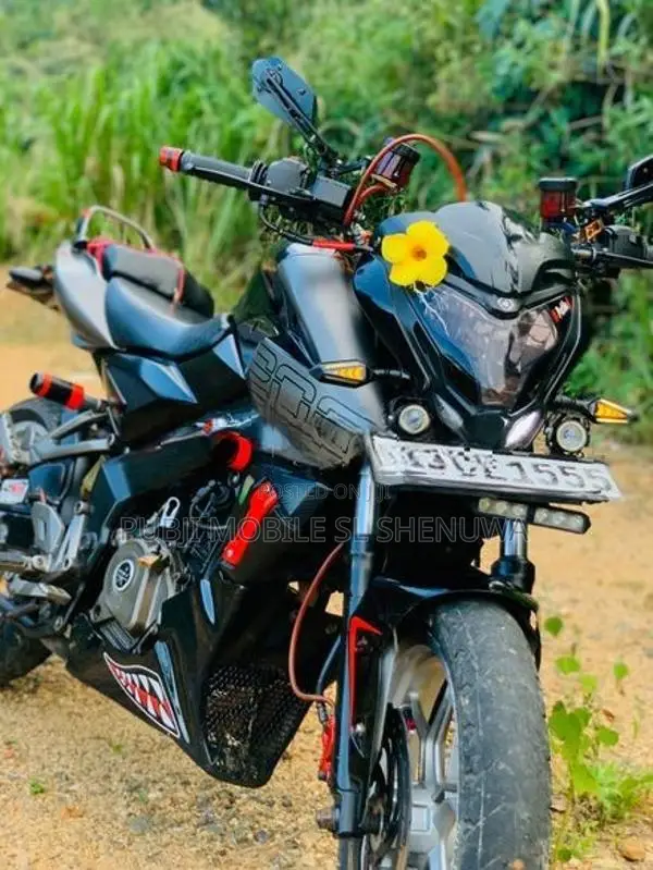 Bajaj Pulsar NS200 2015