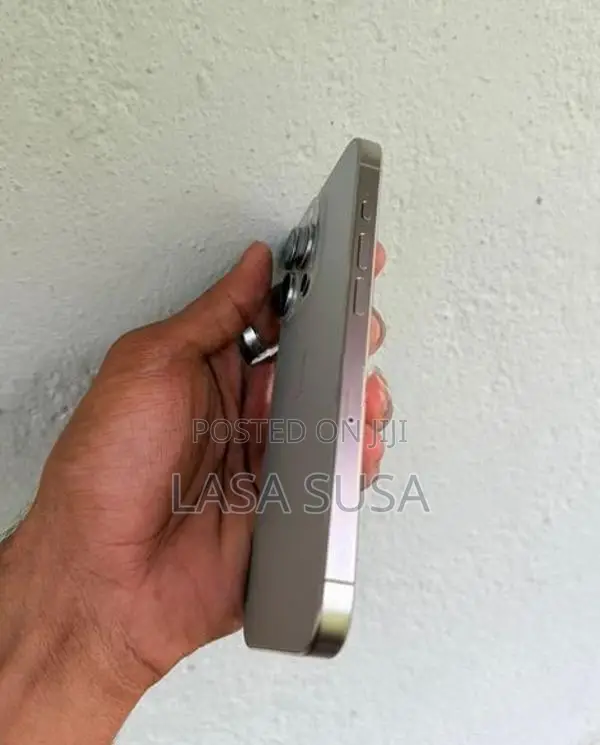 Apple iPhone 15 Pro 256GB (Used)