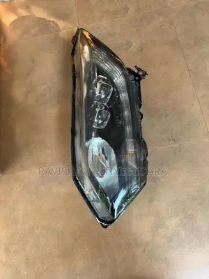 Honda Vezel Head Lamp