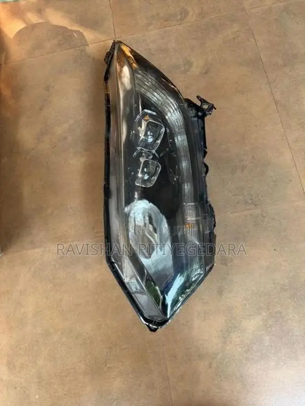 Honda Vezel Head Lamp