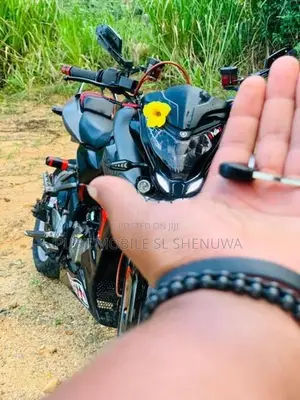 Bajaj Pulsar NS200 2015