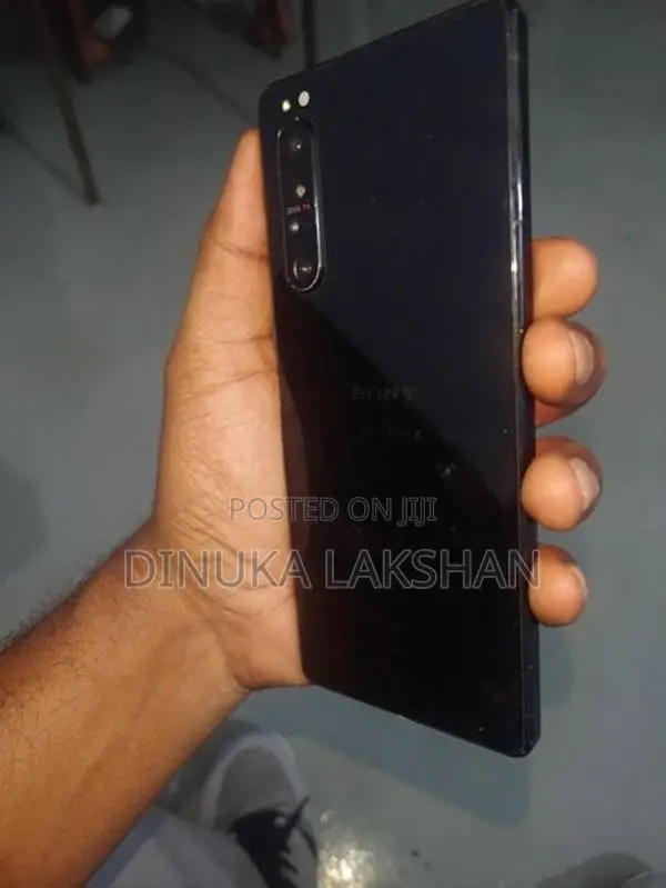 Sony Xperia 1 II 5G (Used)