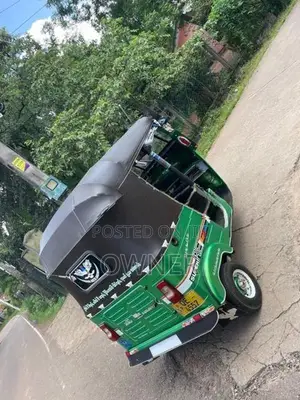 Bajaj RE 2006
