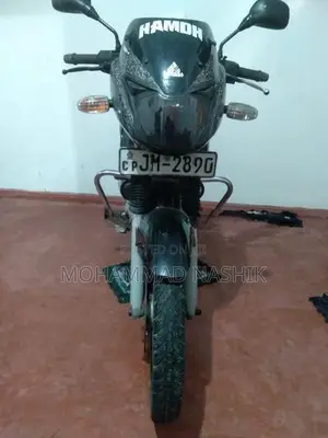 Bajaj Pulsar 180 2004